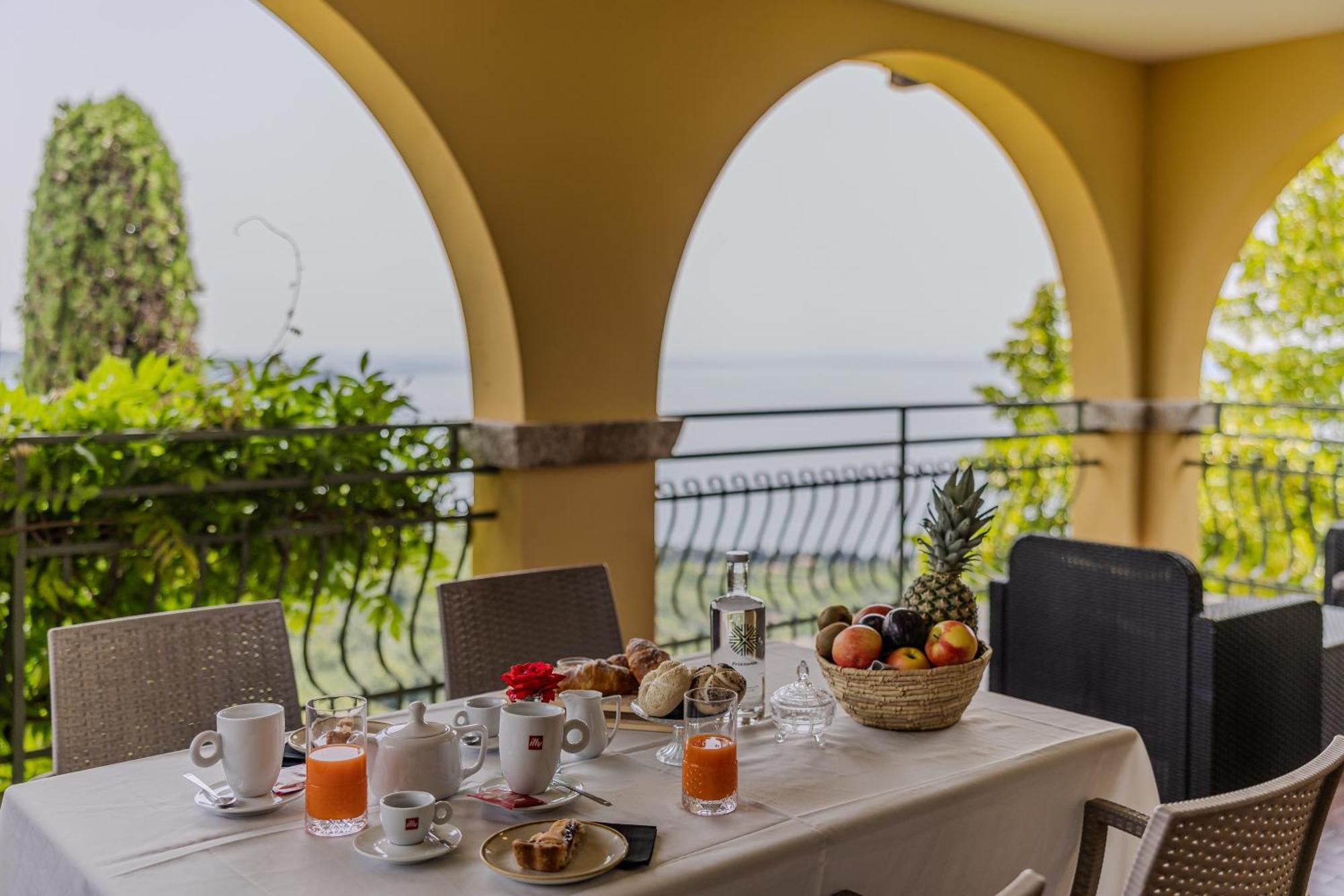 San Michele Aparthotel Costermano